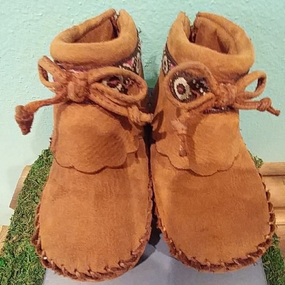 Genuine Kids Girl's Shannon moccasins size 5 - Picture 6 of 8